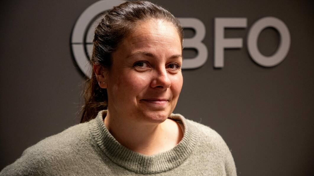 Stine Holth Fjuk (37) er kompetanseutvikler i Befalets Fellesorganisasjon (Foto: Øyvind Førland Olsen/Offisersbladet).
