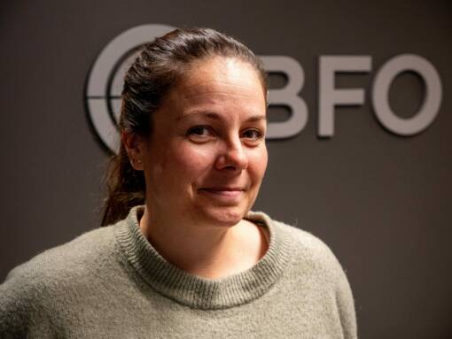 Stine Holth Fjuk (37) er kompetanseutvikler i Befalets Fellesorganisasjon (Foto: Øyvind Førland Olsen/Offisersbladet).